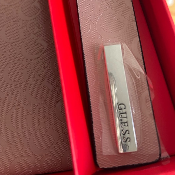 COPY - Guess Dusty Mauve Wallet - Picture 3 of 5